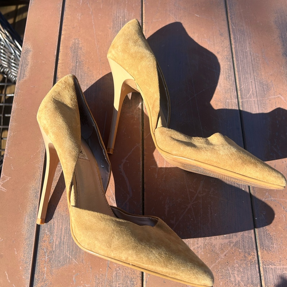 Steve Madden Tan Suede Heels